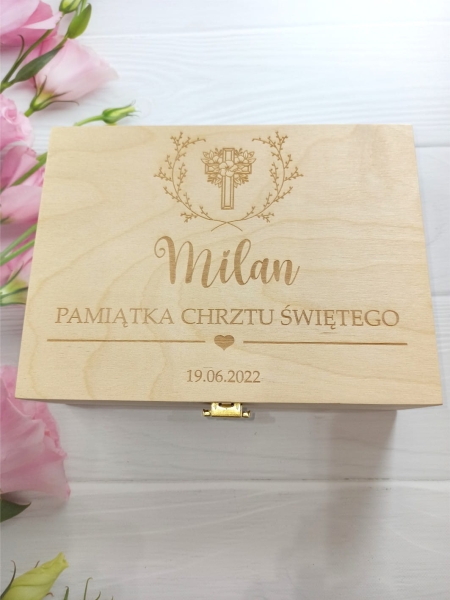 Pamiątka na Chrzest Święty Drewniana skrzynka wspomnień 2 MegaPrezencik.pl