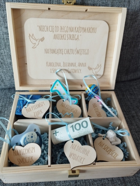 Pamiątka na Chrzest Święty Drewniana skrzynka wspomnień 5 MegaPrezencik.pl