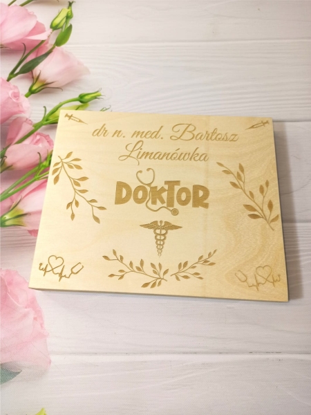 Pudełko na merci dla doktora 3.jpg