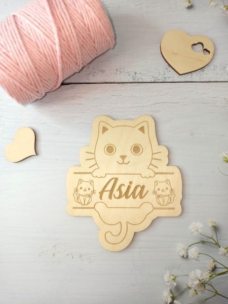 Tabliczki z imieniem ze sklejki MegaPrezencik.pl