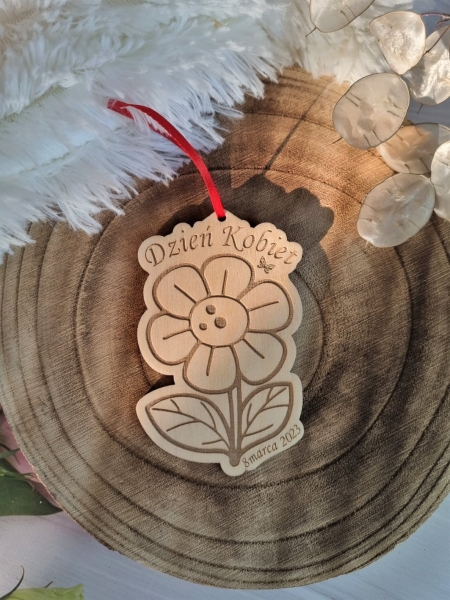 Medal zawieszka na Dzień Kobiet ze sklejki MegaPrezencik