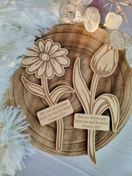 Kwiat na Dzień Kobiet ze sklejki MegaPrezencik