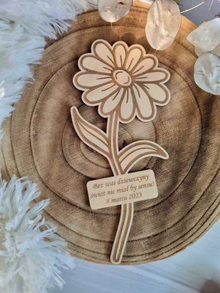 Kwiat na Dzień Kobiet ze sklejki MegaPrezencik