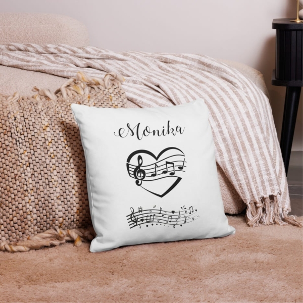 Zestaw Poduszka z nadrukiem i Kubek ceramiczny na prezent urodzinowy z motywem nut MegaPrezencik