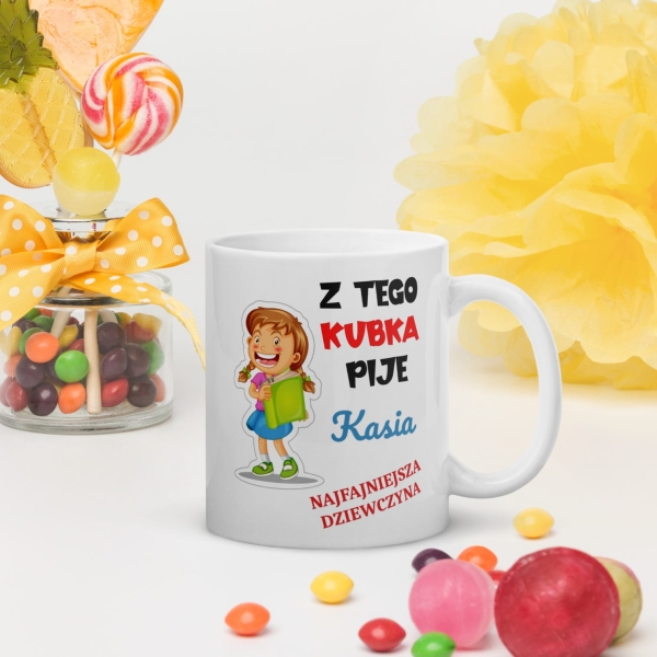 Kubek z imieniem dla dziewczynki. Prezent Kubek dla Najfajniejszej Dziewczyny MegaPrezencik