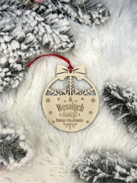 Bombki świąteczne ze śnieżynkami oraz napisem Wesołych Świąt ze sklejki MegaPrezencik