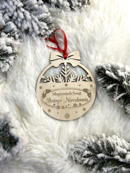 Bombki świąteczne ze śnieżynkami oraz napisem Wesołych Świąt ze sklejki MegaPrezencik