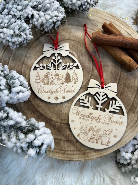 Bombki świąteczne ze śnieżynkami oraz napisem Wesołych Świąt ze sklejki MegaPrezencik