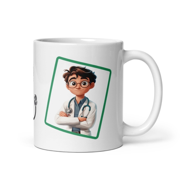 Biały kubek prezentowy dla lekarza z napisem 'Kubek Doktora' oraz grafiką uśmiechniętego lekarza Mega Prezencik