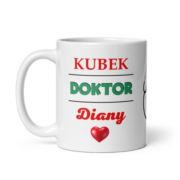 Biały kubek prezentowy dla lekarza z napisem 'Kubek Doktora' oraz grafiką uśmiechniętego lekarza Mega Prezencik