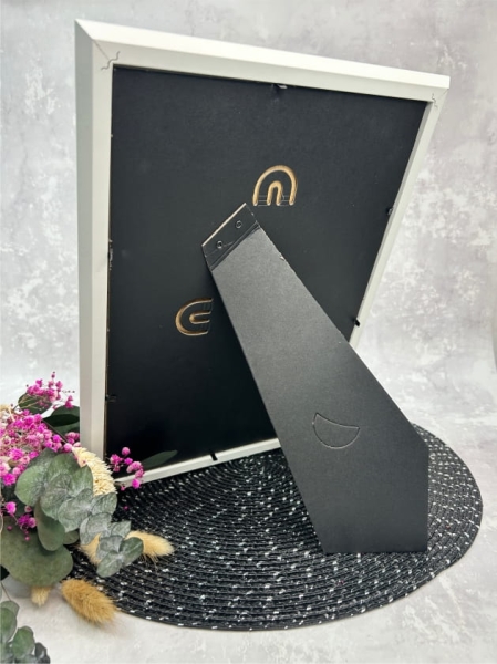 Podziękowanie dla Nauczyciela. Prezent drewniana biała ramka z życzeniami Mega Prezencik