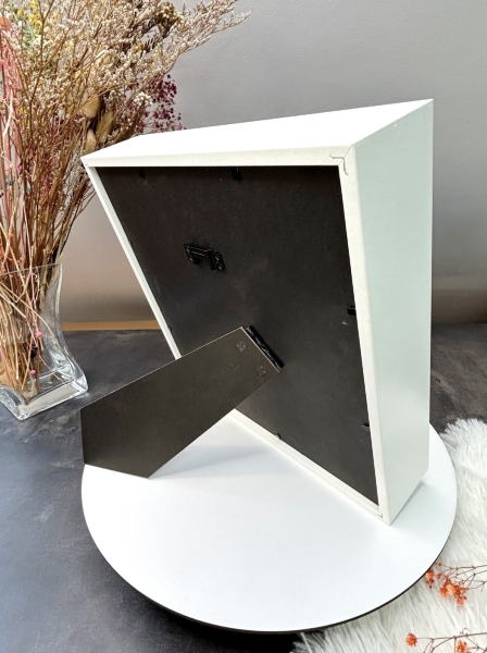 Głęboka Biała Ramka 3D urodzinowa – Twoje ostatnie 800+ Mega Prezencik