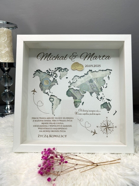Biała ramka 3D na prezent ślubny w kształcie mapy świata z miejscem na pieniądze Mega Prezencik
