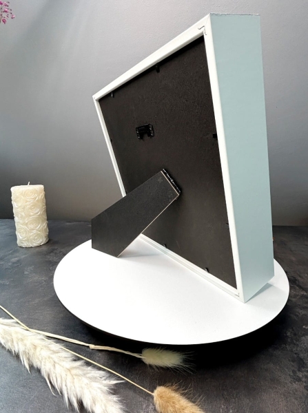 Głęboka Ramka z imieniem oraz życzeniami w kształcie prezentu Mega Prezencik