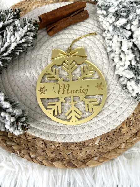 Złote bombki świąteczne ze śnieżynkami i miejscem na imię. Bombki personalizowane Mega Prezencik