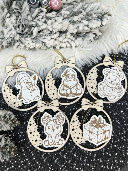 Bombka ze świąteczna grafiką. Bombka z kokardą. Zawieszka do prezentu Mega Prezencik