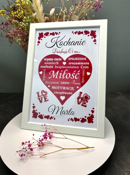 Ramka Walentynkowa z Sercem – Prezent Personalizowany z życzeniami Mega Prezencik