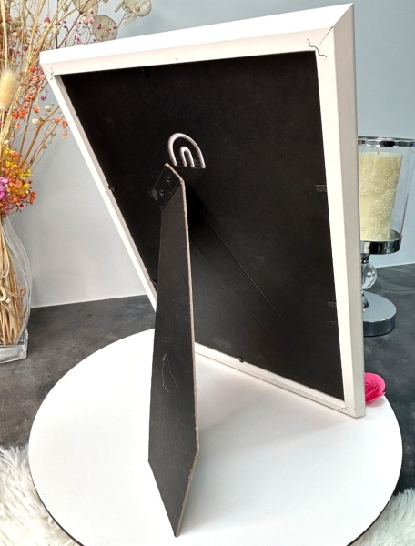 Personalizowana Pamiątka Chrztu Świętego w Białej Ramie – Ilustracja Aniołka dla Dziewczynki Mega Prezencik