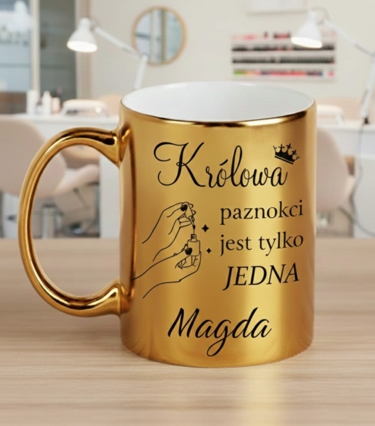 Złoty Kubek dla Stylistki Paznokci – Królowa + Imię | Personalizowany Mega Prezencik