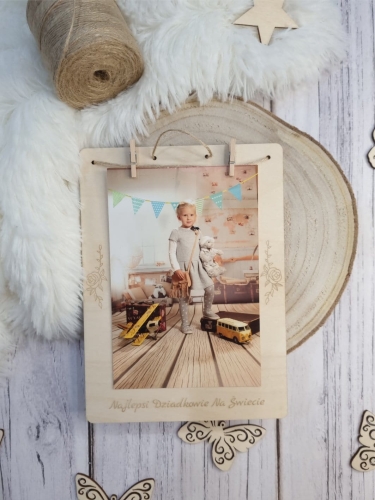Ramka drewniana ścienna na zdjęcie z mini klamerkami