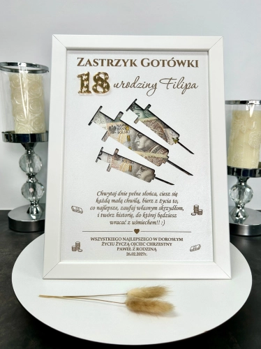 Ramka Zastrzyk Gotówki Prezent na 18 Urodziny Osiemnastka Personalizowana