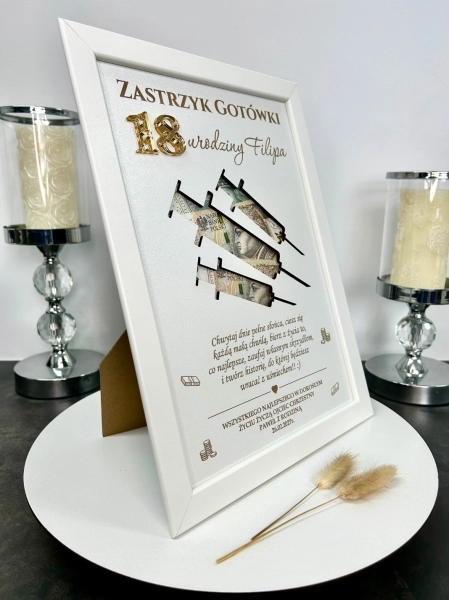 Ramka Zastrzyk Gotówki Prezent na 18 Urodziny Osiemnastka Personalizowana Mega Prezencik