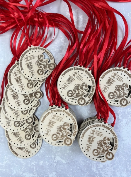 Medal drewniany 4 mm personalizowany na zawody sportowe logo tekst grafika Mega Prezencik