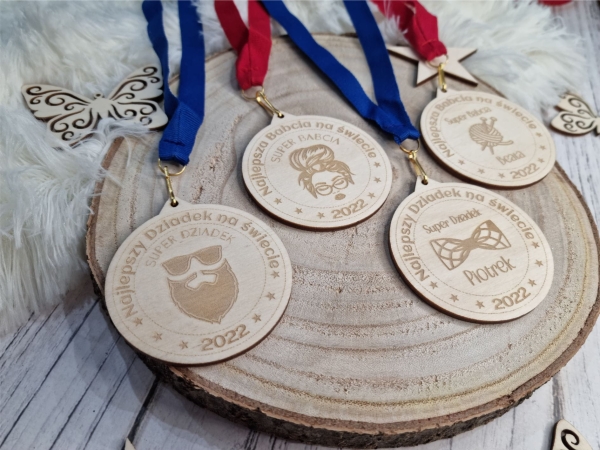 Medal dla DZIADKÓW personalizowany 6 MegaPrezencik.pl