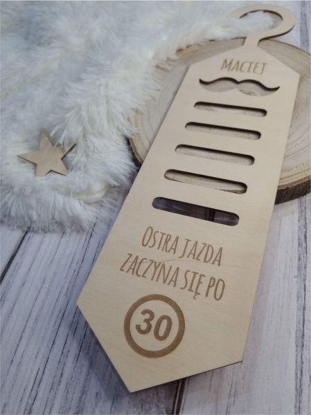 Wieszak KRAWAT 2 MegaPrezencik.pl